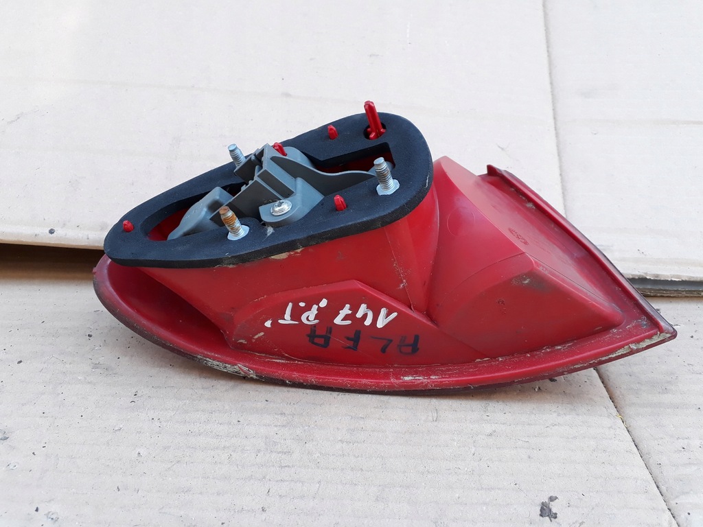 фото №3, Лампа правая задняя alfa romeo 147