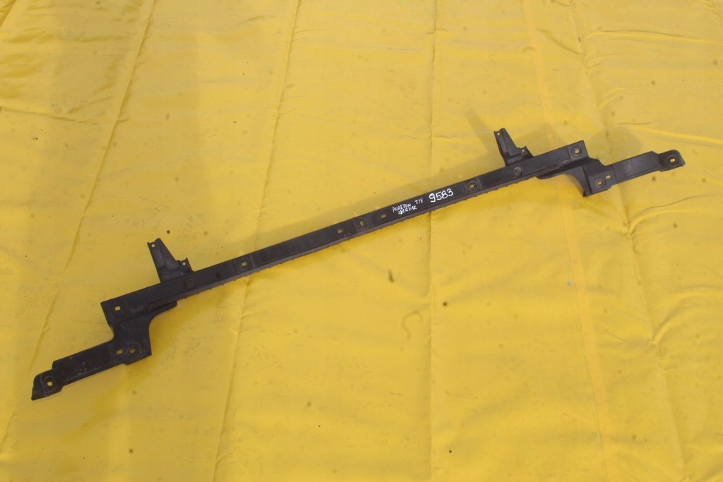 фото №16, Vw phaeton 02-07 направляющая бампера заднего 3d5807364