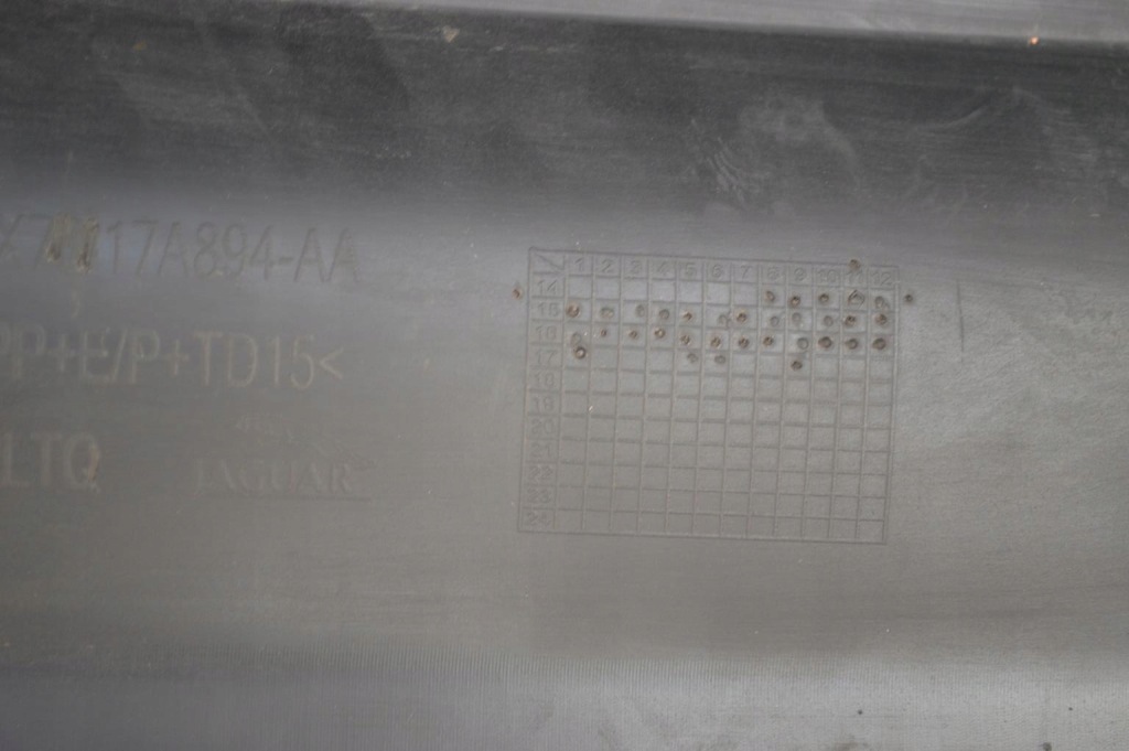 фото №5, Jaguar xe s r sport дифузор накладка бампера задня