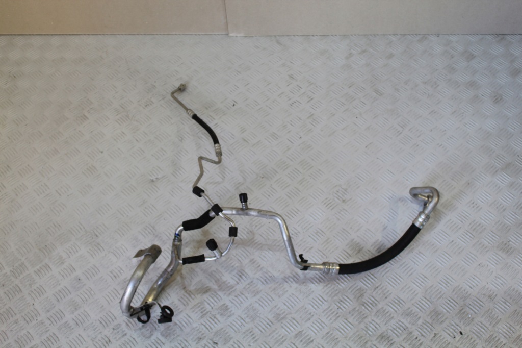 Купити Шланг кондиціонера glc amg w253 a2138301501