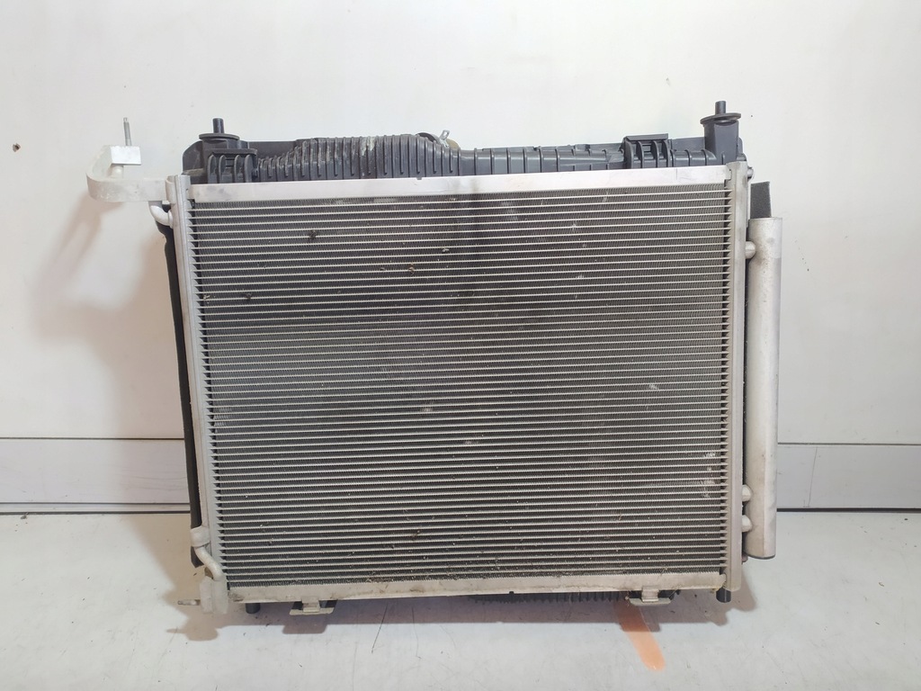 фото №1, Ford fiesta mk8 радіатор комплект 1.0 eb