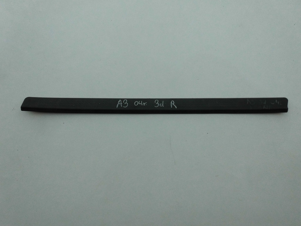 фото №1, Молдинг поріг 8p3853492a audi a3 8p 3 двері права