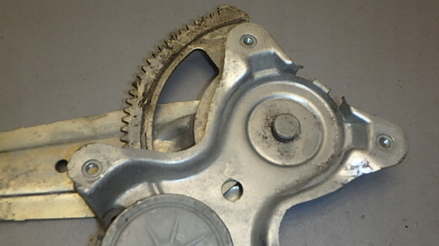 фото №8, Toyota land cruiser подъемник стекло левый задняя