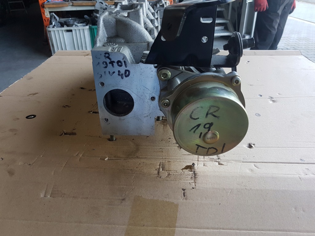 фото №4, Головка renault volvo s40 v40 1,9 dci