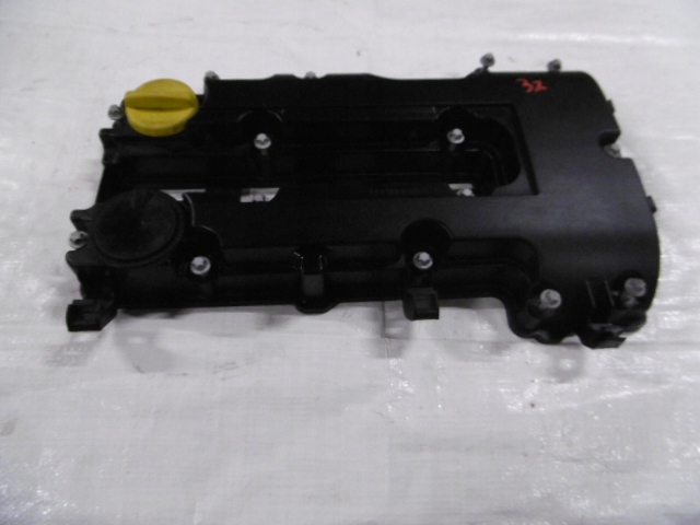 Купить Opel corsa adam 1.4 xer крышка клапанов