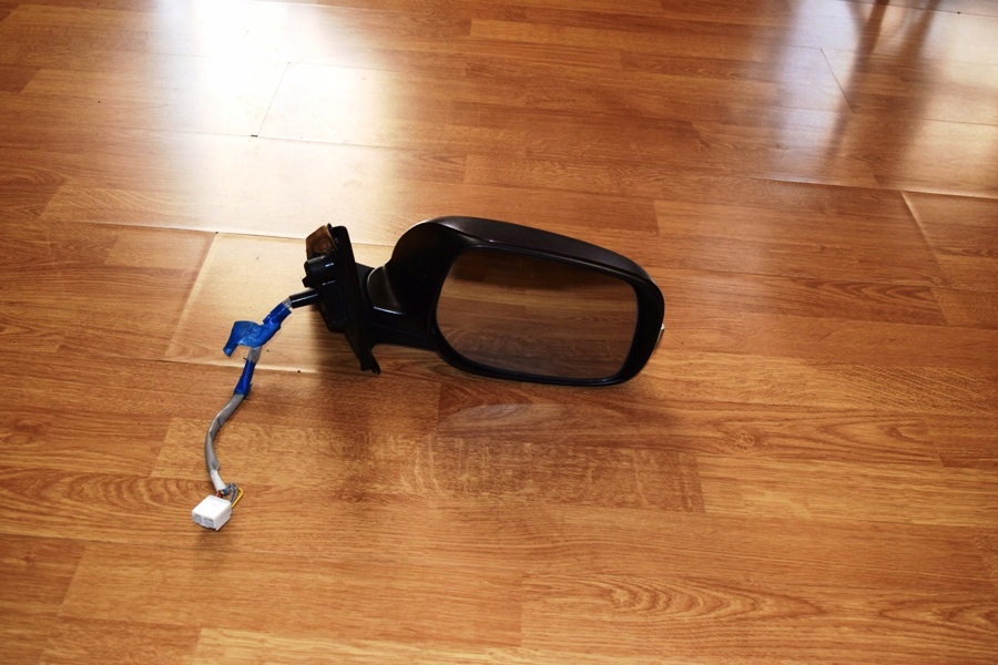 фото №1, Зеркало правое 9pin toyota urban cruiser r2013 eu