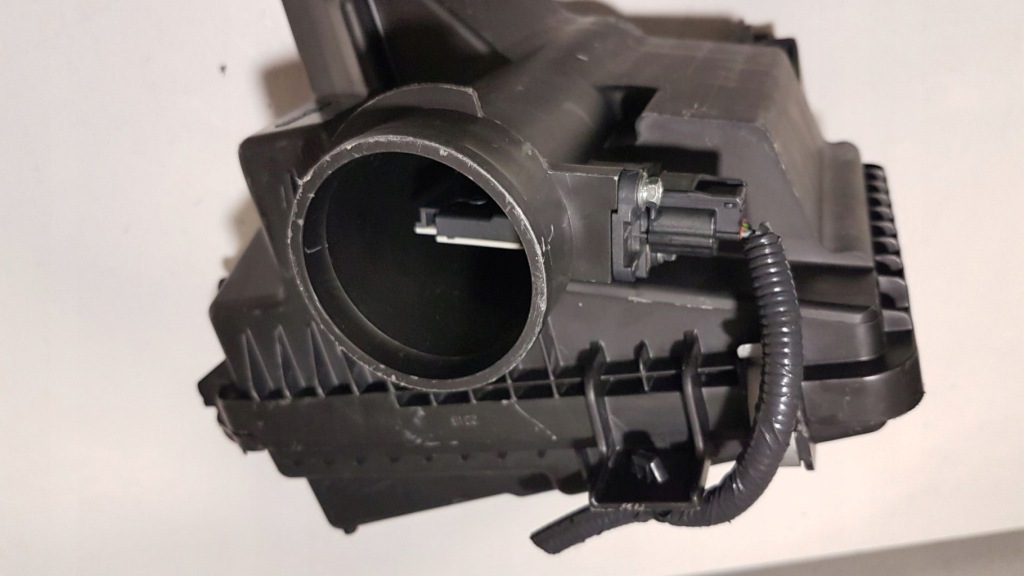 Корпус фільтра повітря nissan qashqai ii tdci Зі Шроту