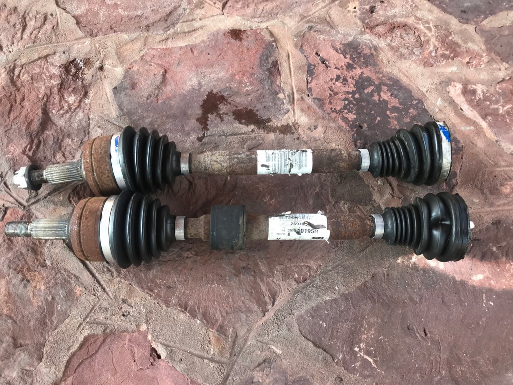 фото №1, Renault megane iv привідний вал ліва 1.5 dci 391010195r