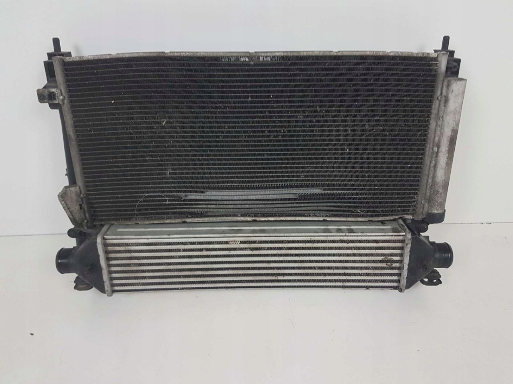 фото №1, Fiat doblo ii combo d 1.6jtd радиатор комплект