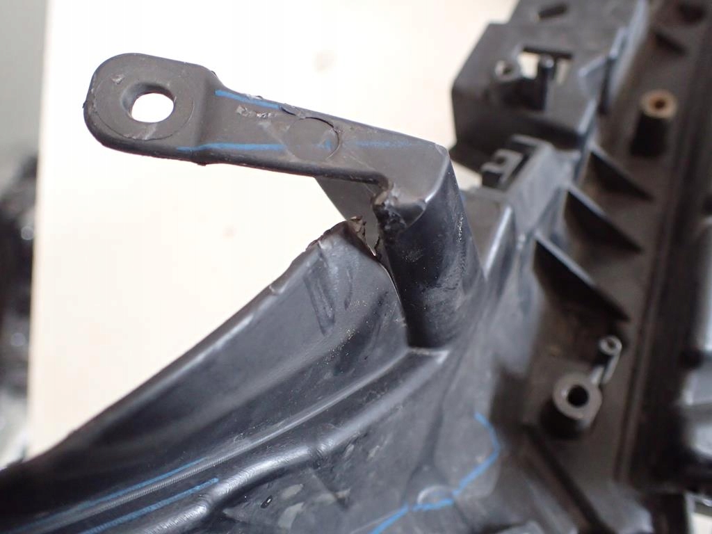 фото №2, Решітка радіатора mazda 3 13-