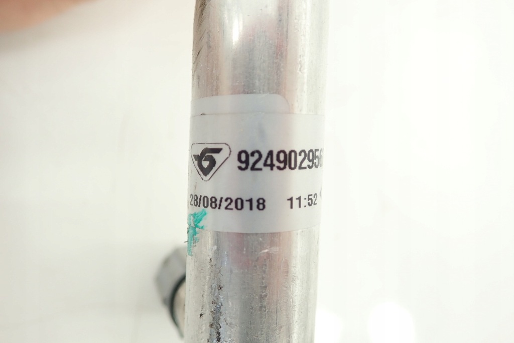 фото №5, Шланг кондиціонера 924902956r renault zoe