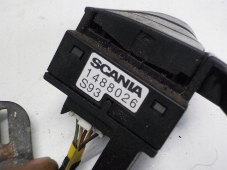 фото №2, Scania r переключатель руля 1488026