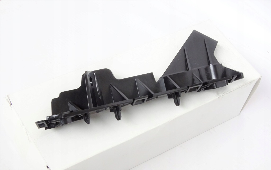 фото №3, Направляющая кронштейн крыла левая range rover sport