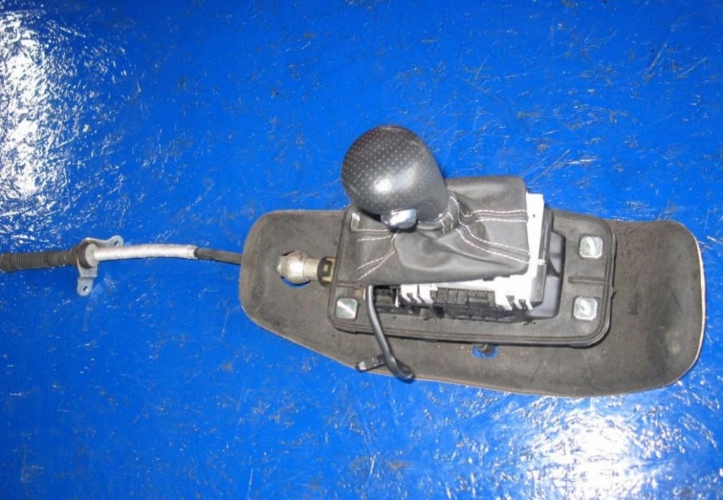 фото №1, Домкрат ручка передач автоматична коробка передач audi a4 a5 b8 s-line