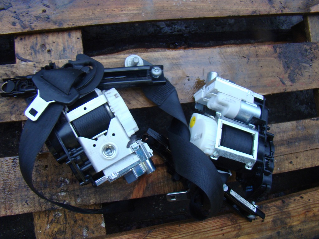 фото №4, Pas безпеки перед mercedes s w221