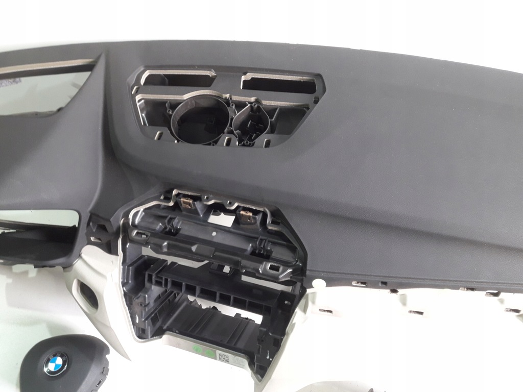 фото №5, Bmw x1 f48 панель приладів консоль подушка безпеки подушки безпеки ремені