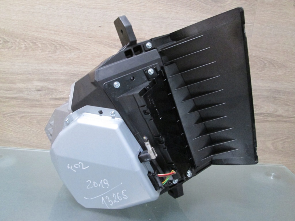 фото №4, Bmw 7 f01 f02 проекционный дисплей head up coulor 9249963