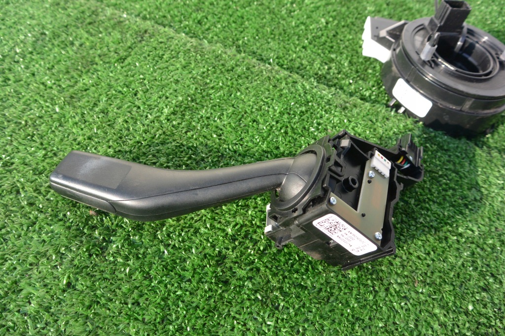 фото №9, Переключатель комбинированный переключатели vw tiguan i 5n 08-12