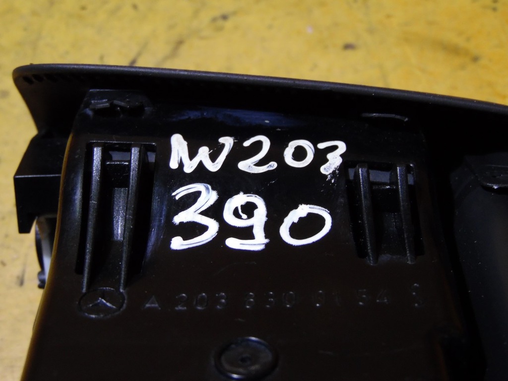 фото №8, Решётка обдув mercedes w203 01r a2038300154