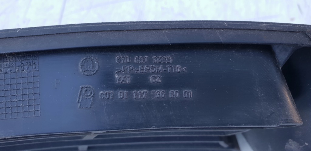 фото №8, Skoda fabia i lift решітка права решітка радіатора 04-