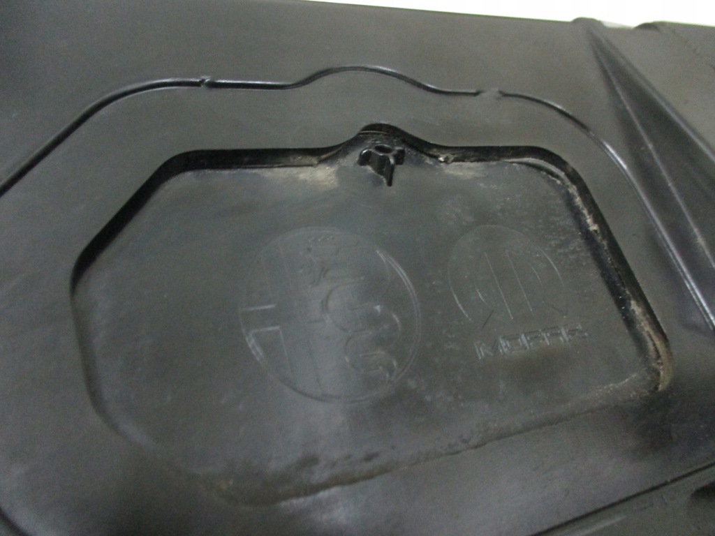 фото №10, Накладка крышки alfa romeo stelvio 17r- 156117304