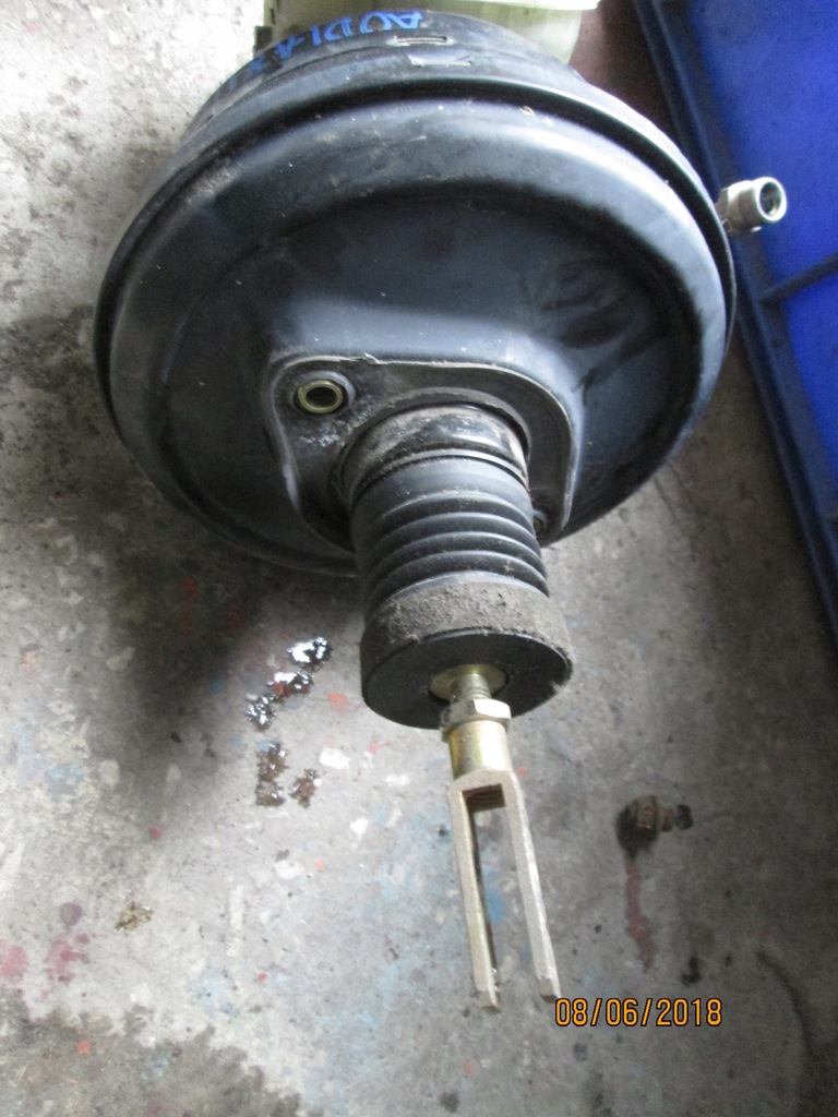 фото №5, Audi a8 d2 3.7 насос гальмівна серво