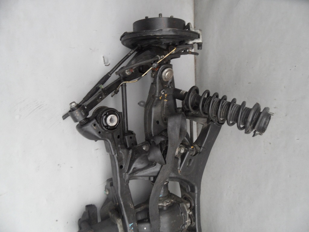 фото №1, Подвеска задняя задние правое subaru outback v 2015-