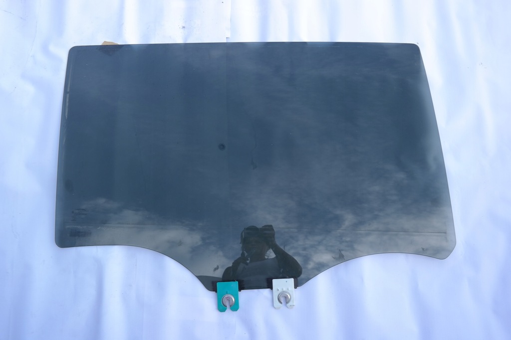 фото №1, Chrysler pacifica 2017 стекло дверь задних сдвижной