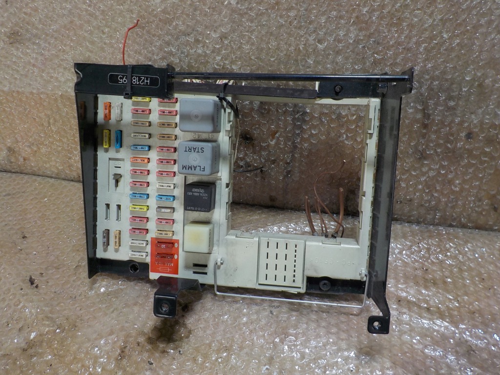 фото №1, Man tga коробка пластина запобіжників 81254446074