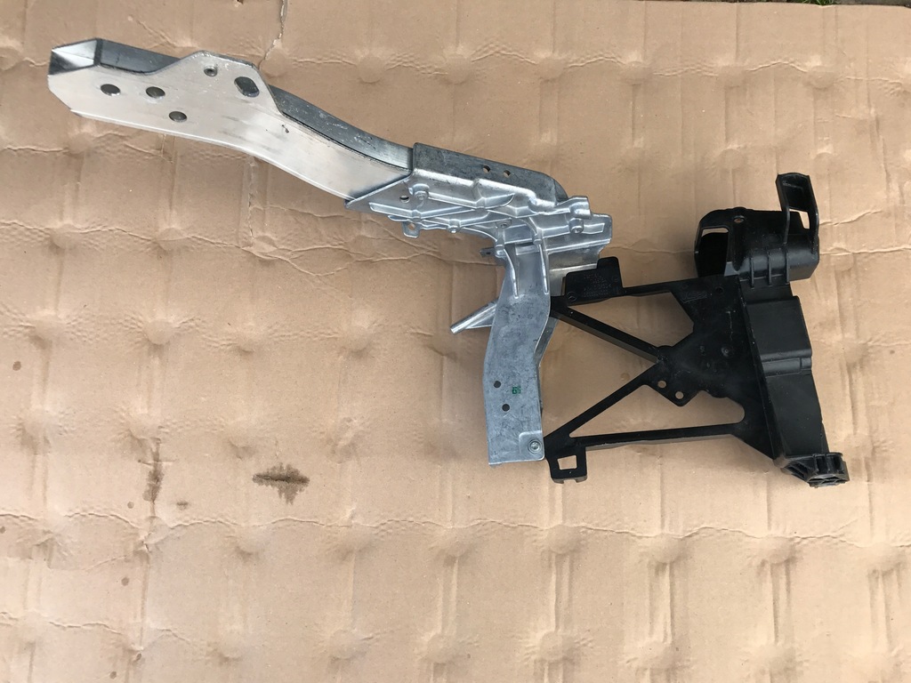 фото №4, Pas передній панель фари лівий mercedes glc w253