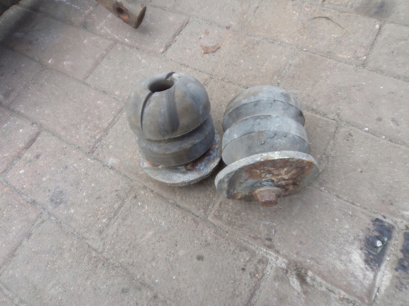 фото №1, Отбойник резиновый рессора volvo fh 1628449