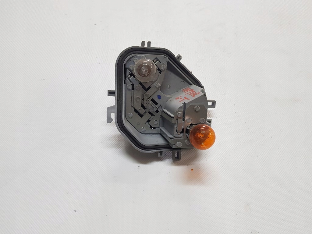 фото №1, Chevrolet captiva вкладиш лампи задня лівий