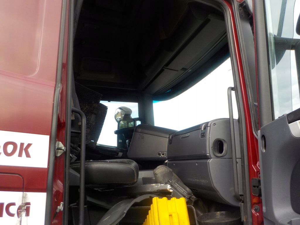 фото №2, Scania r панель приборная панель новый model