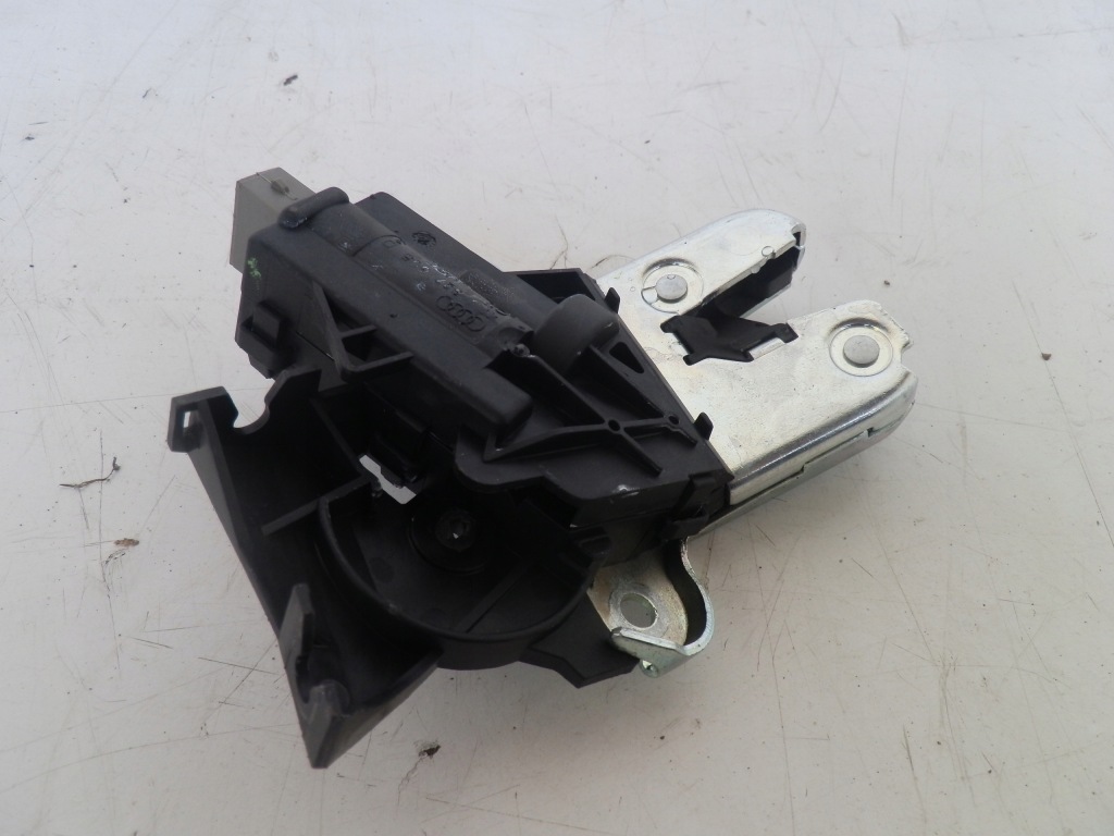 фото №1, Vw passat b6 sedan замок крышки багажника