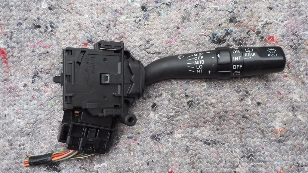 фото №1, Переключатель комбинированный правый corolla verso ii