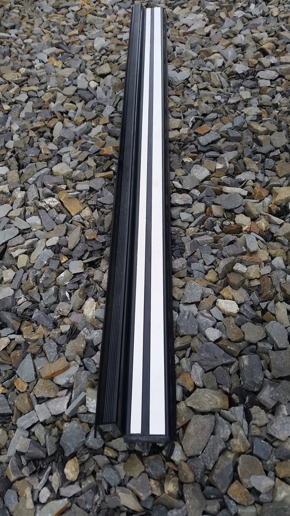 фото №6, Mercedes w124 sedan kombi накладки пороговые nowe