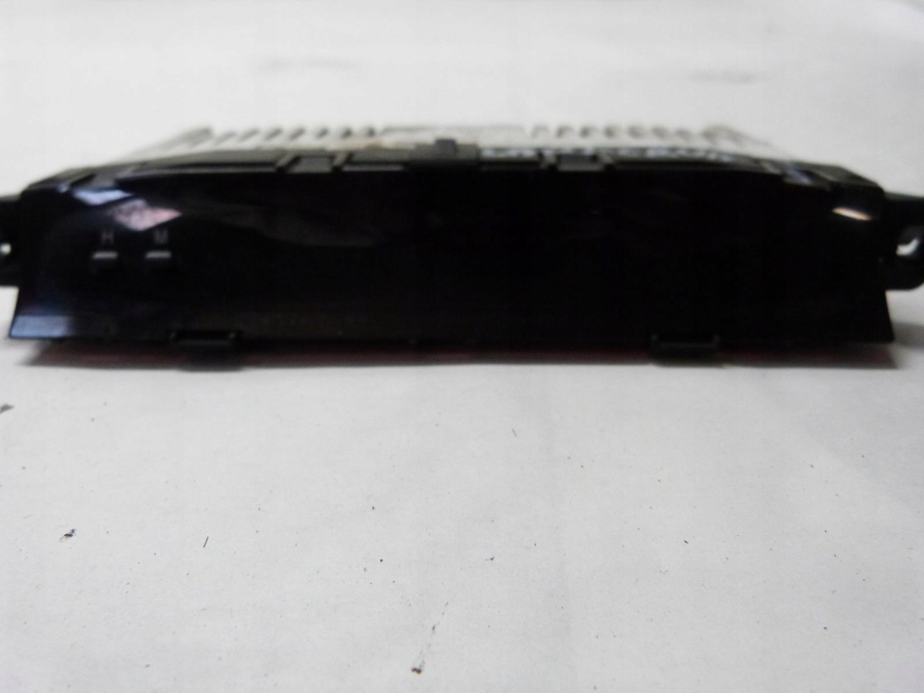 фото №1, Toyota land cruiser 120 годинник дисплей