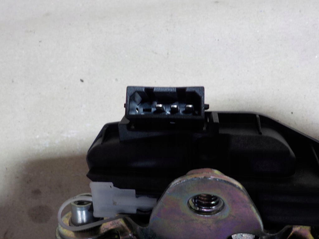 фото №6, Fabia ii замок кришки багажника 5j0827501c