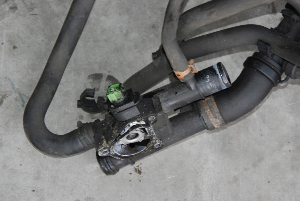 фото №4, Master ii корпус термостата дроти 2.5 dci