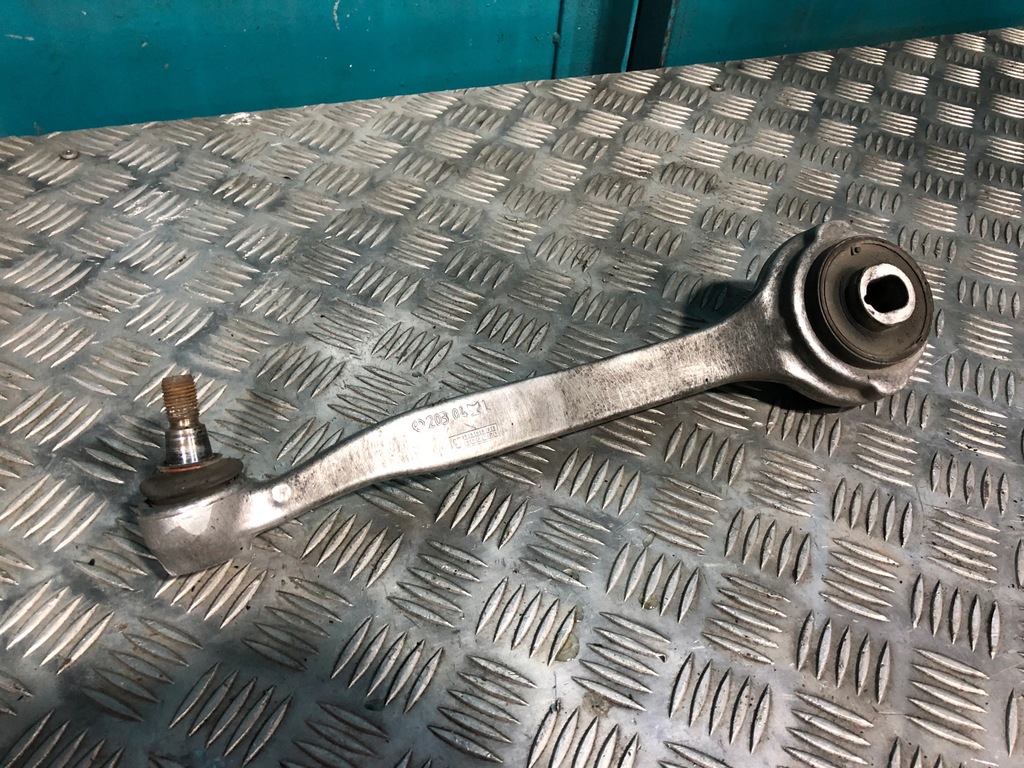 фото №1, Mercedes w207 e coupe важіль лівий перед 20304