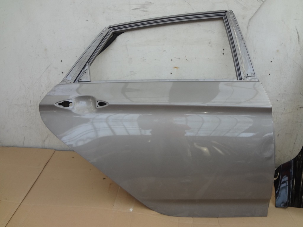 фото №1, Hyundai i40 дверь правое задние