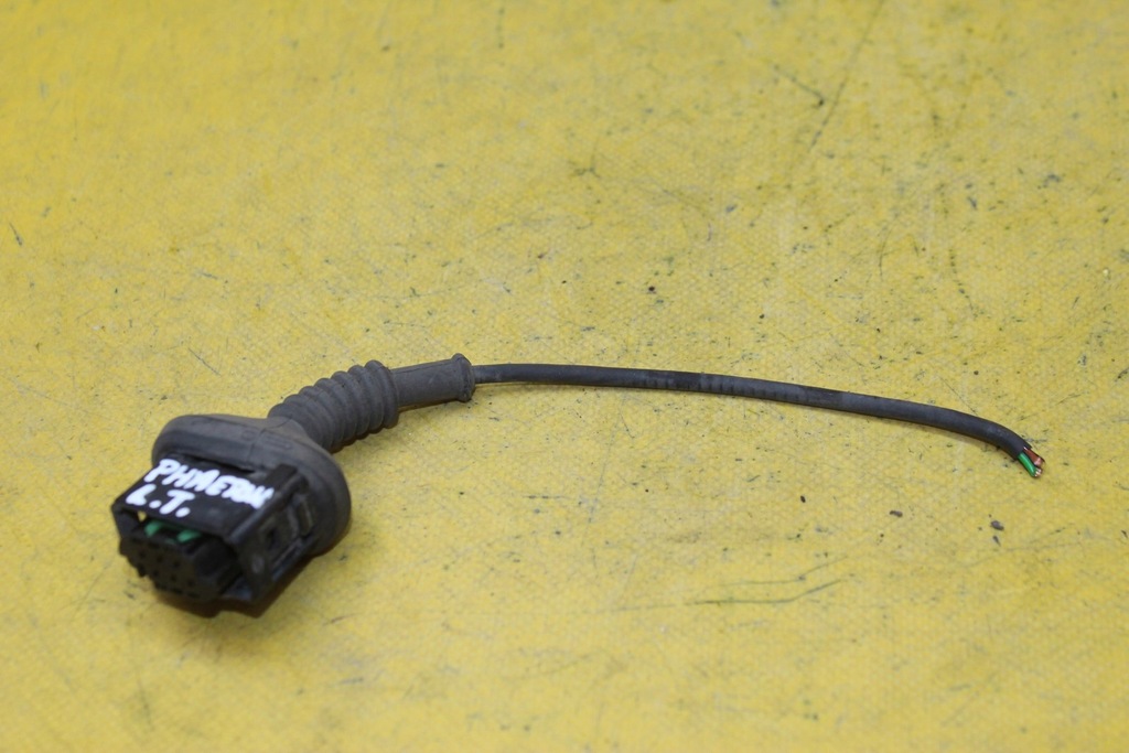 фото №1, Колодка света ксенон левый задняя vw phaeton