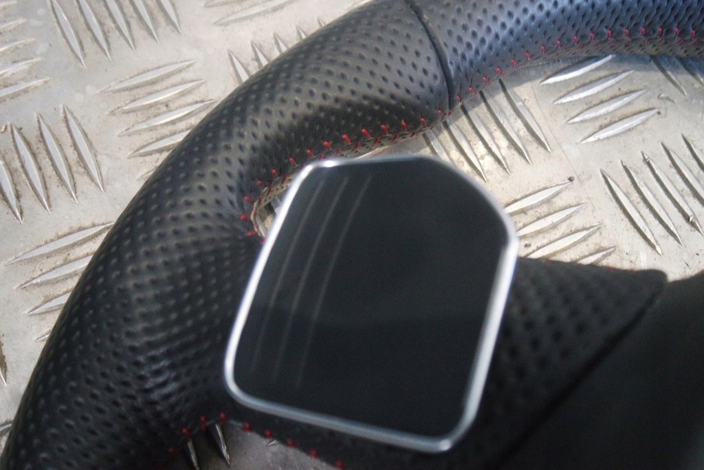 фото №10, Воздуховод кожа audi a6 rs6 4g czerwona nic r159