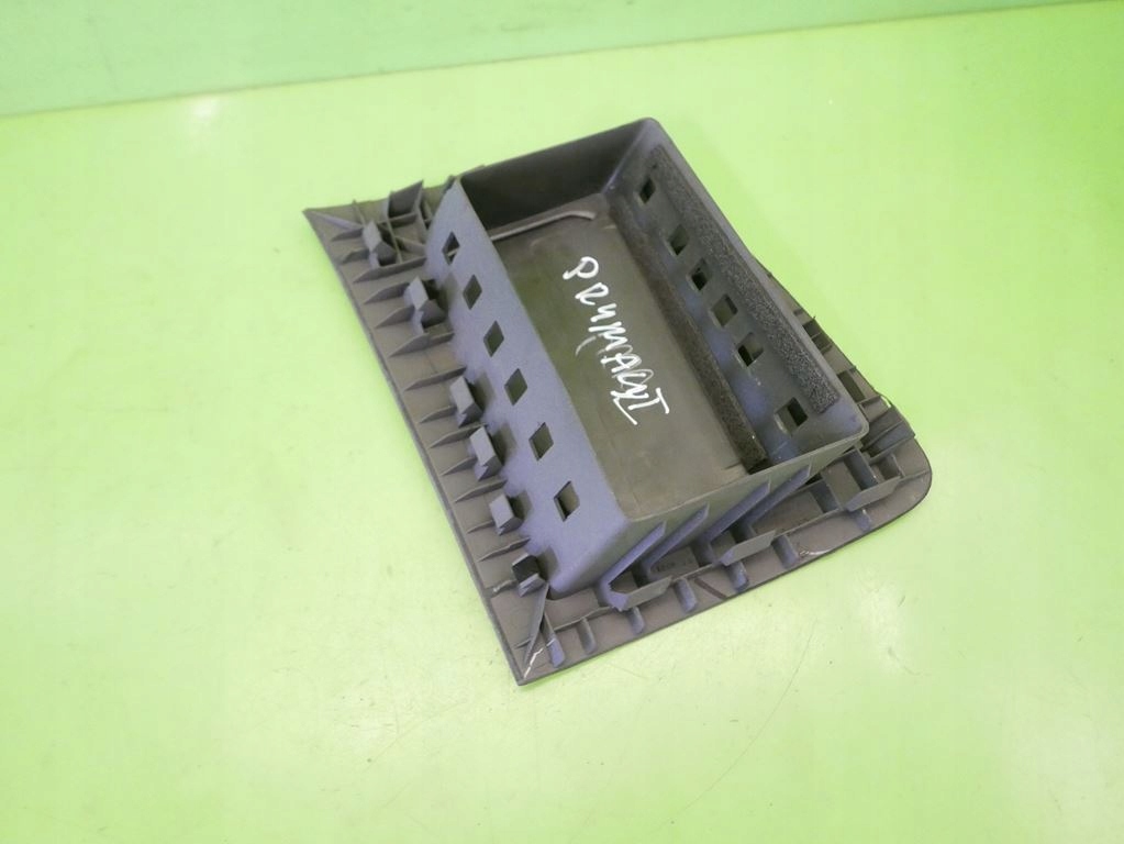 фото №6, Заглушка подушка безпеки пасажира панелі mazda premacy i cp