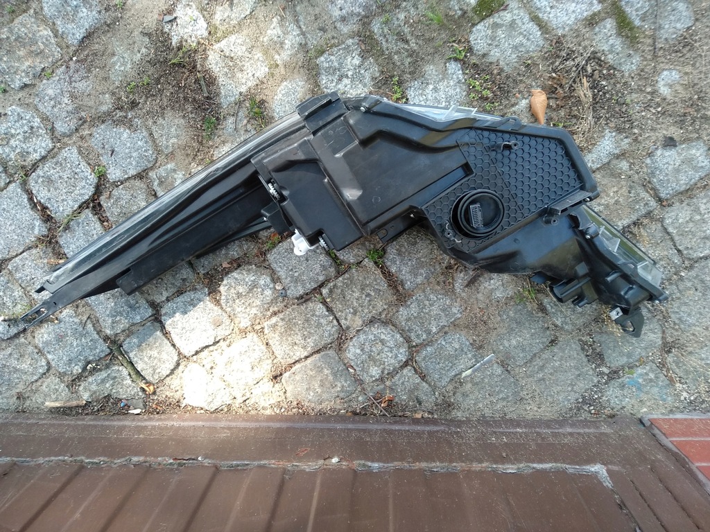 фото №8, Лампа права перед full led toyota c-hr chr