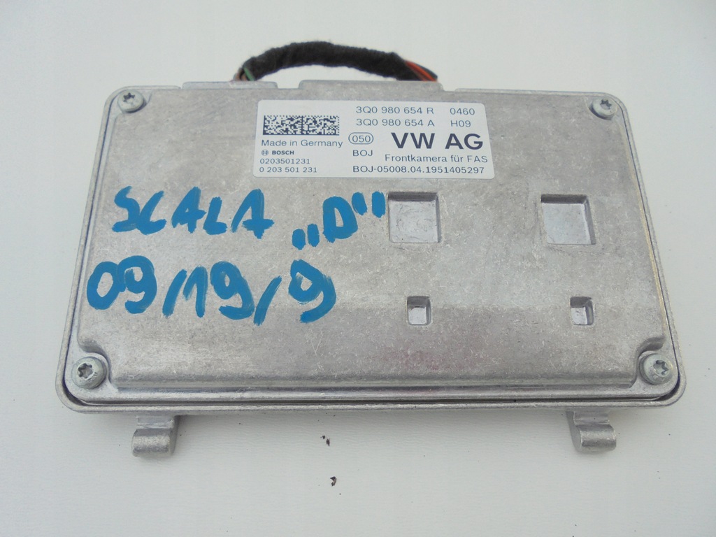 фото №5, Scala камера лобовое ассистент поперечина передняя колодка 3q0980654r 3q0980654a