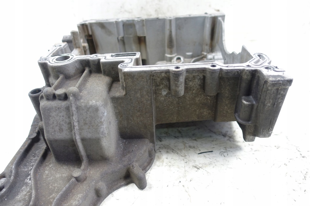 Audi a6 c6 3.0 tdi піддон масляна 059103603an Доставка