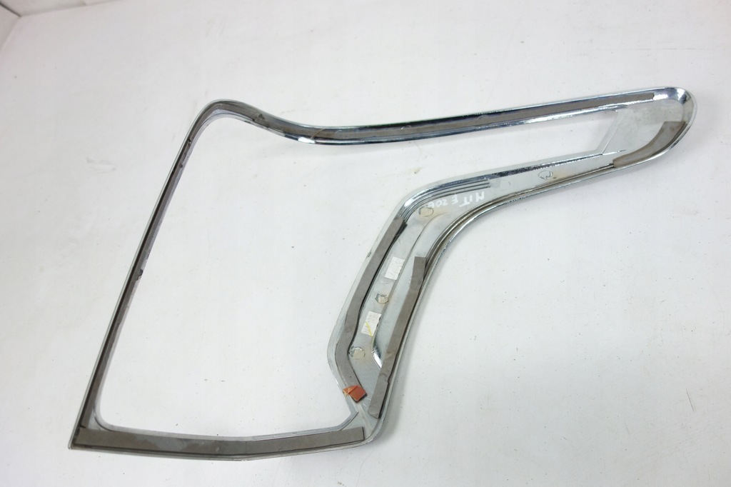 фото №6, Хром лампи задня лівий mitsubishi l200 15-