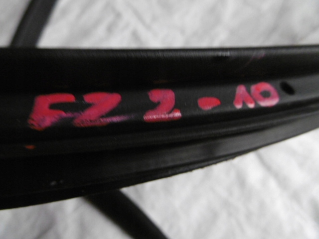 фото №3, Renault clio iv hb прокладка двері права задня