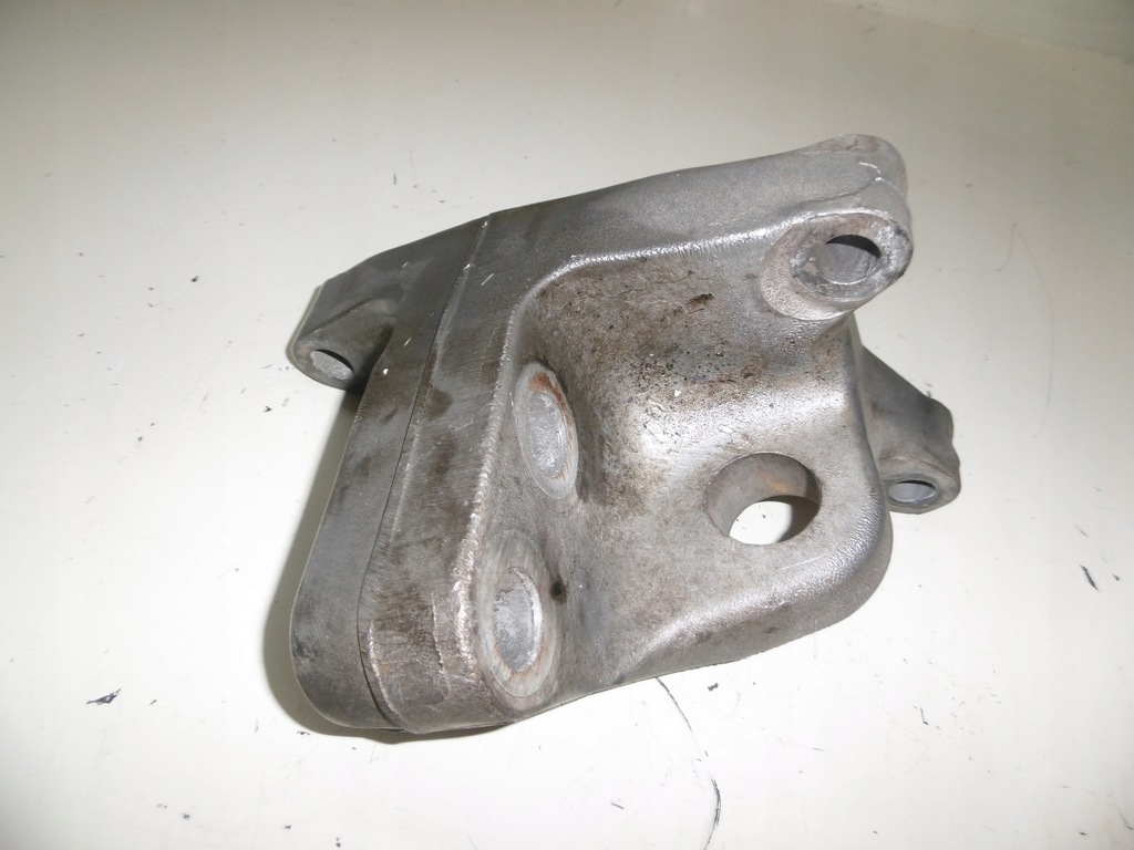 фото №5, Renault оригінальний номер 20532747 кронштейн кронштейн двигуна